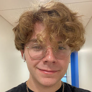 Meet your Posher, Aaron